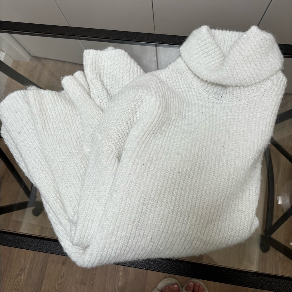 H&M turtleneck sweater